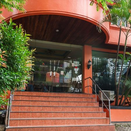 Reddoorz @ Jalan Jaksa Jacarta Exterior foto